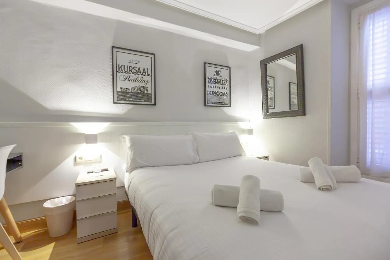 Guest house Pension Larrea San Sebastian